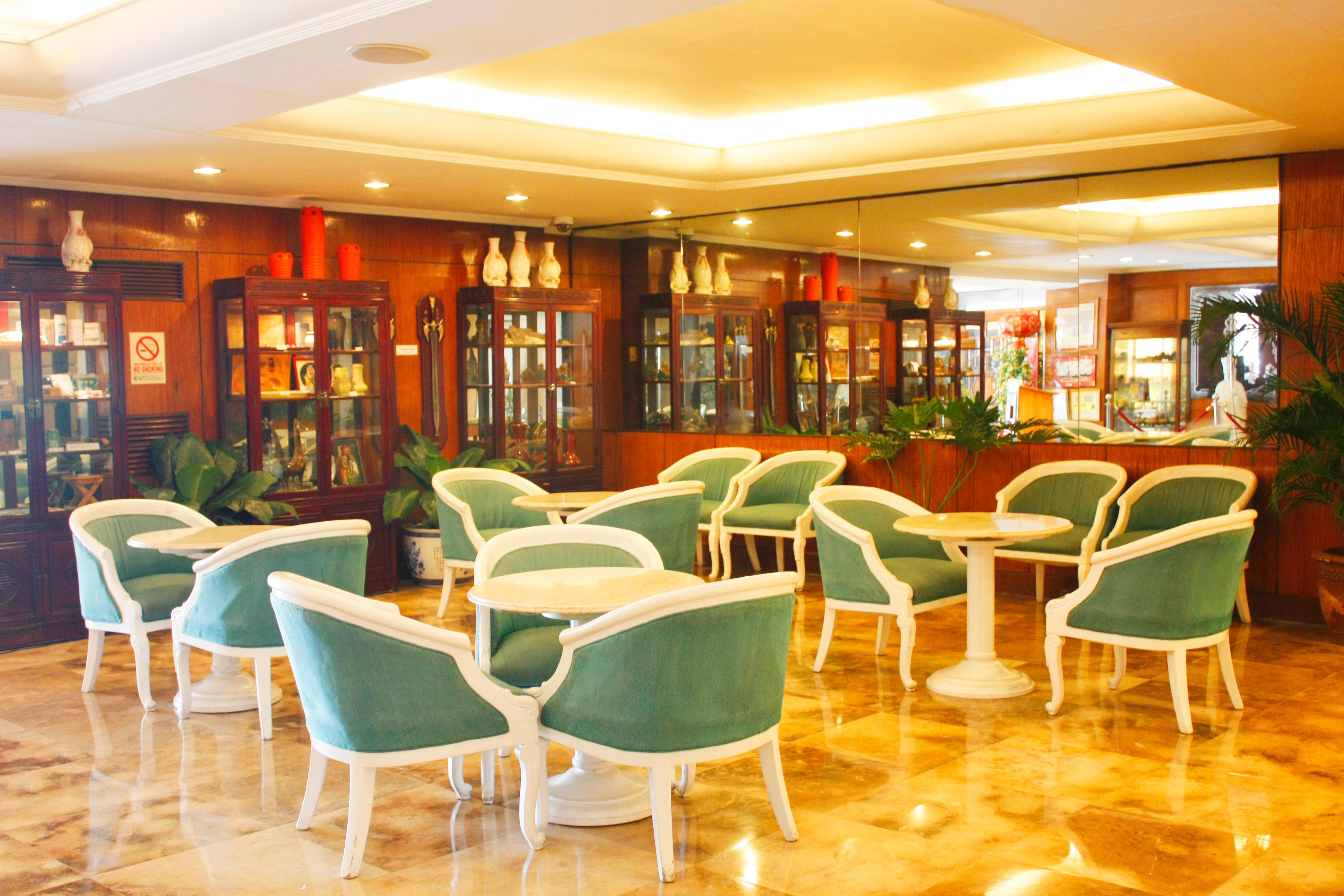 Aloha Roxas Boulevard Hotel