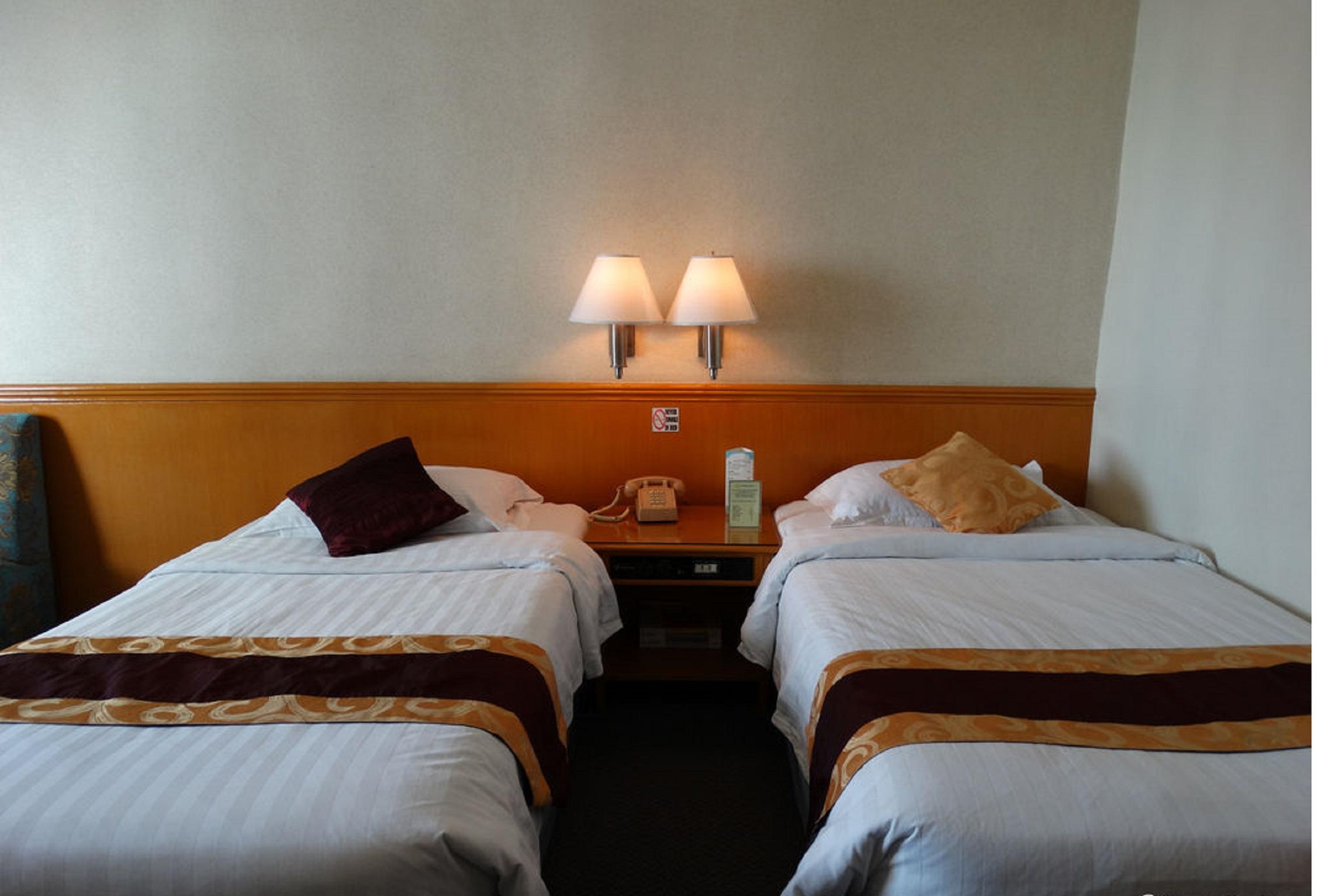 Hotel Aloha Roxas Boulevard *