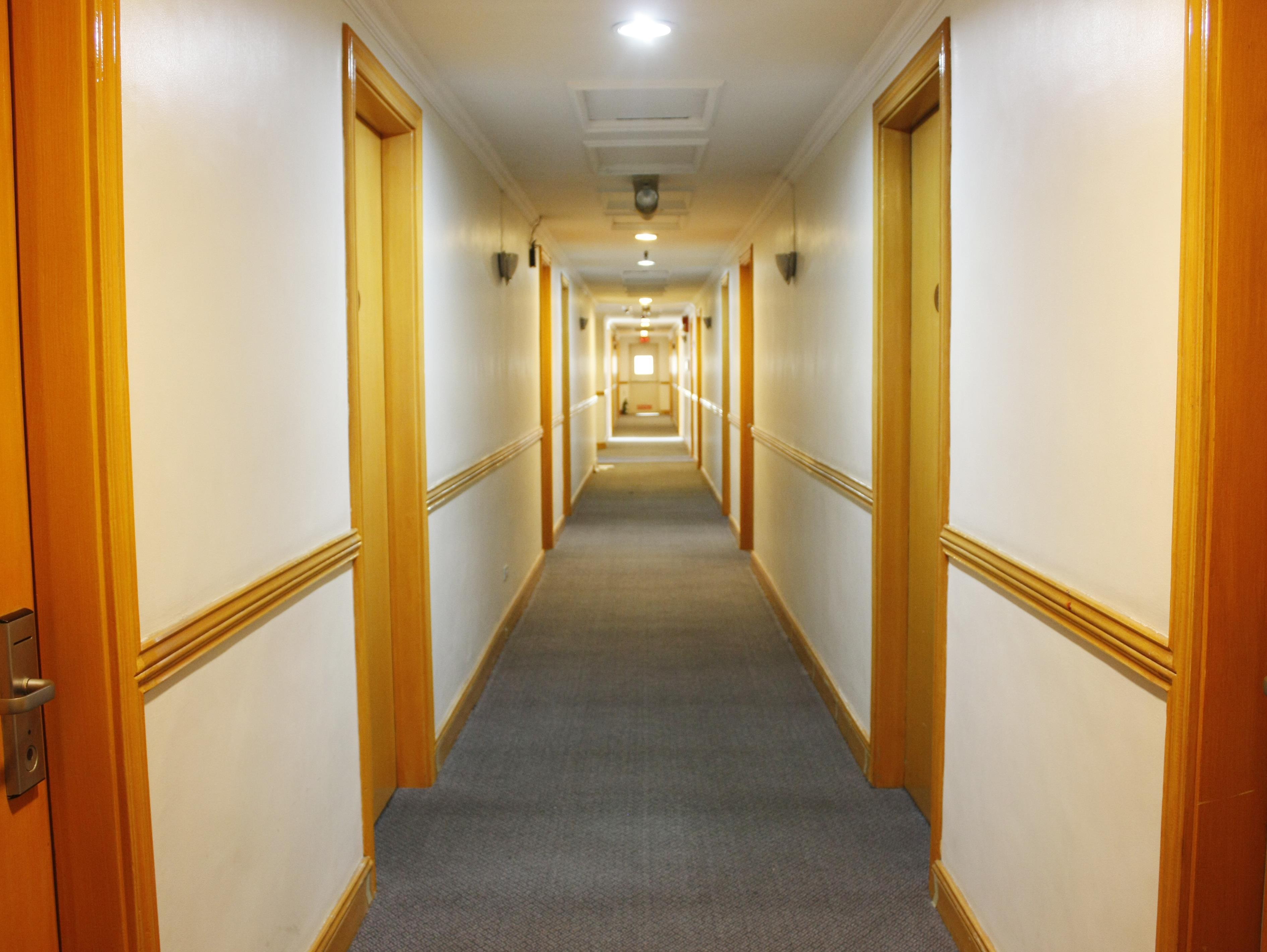 Hotel Aloha Roxas Boulevard *