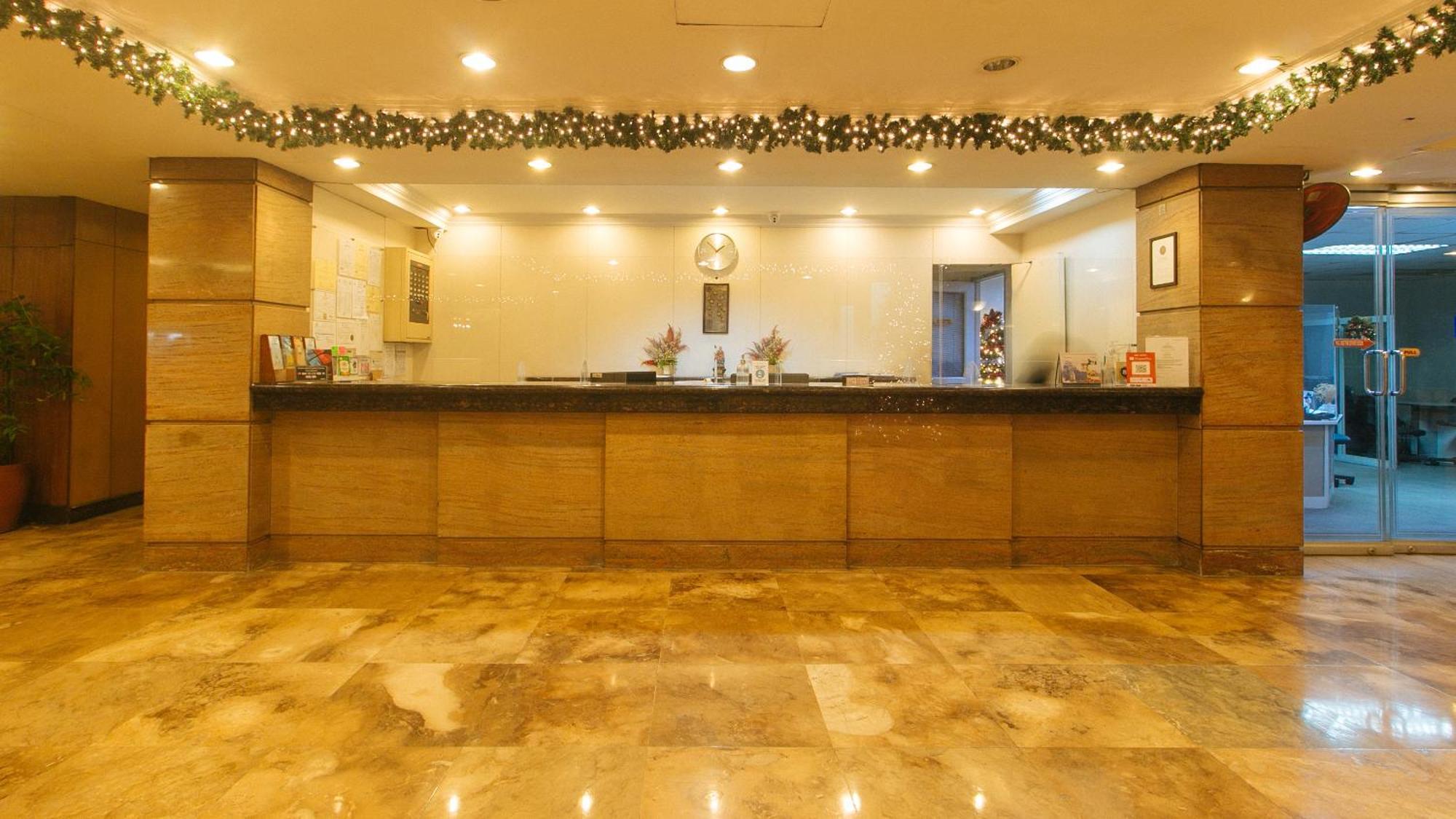 Hotel Aloha Roxas Boulevard